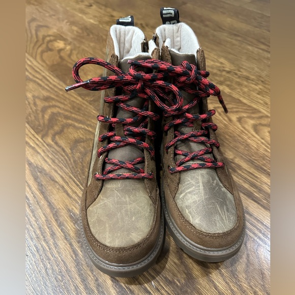 Ugg Kids' Robley Waterproof Boot - Picture 3 of 9